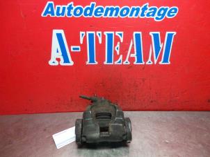 Used Front brake calliper, left Landrover Freelander II 2.2 tD4 16V Price on request offered by A-Team Automotive Rotterdam