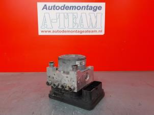 Używane Pompa ABS Citroen DS3 (SA) 1.4 HDi Cena € 145,00 Procedura marży oferowane przez A-Team Automotive Rotterdam
