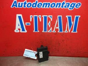 Used Central door locking module Opel Vectra C GTS 2.2 DIG 16V Price € 29,99 Margin scheme offered by A-Team Automotive