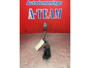 Used Accelerator pedal Alfa Romeo 147 (937) Price € 39,99 Margin scheme offered by A-Team Automotive Rotterdam