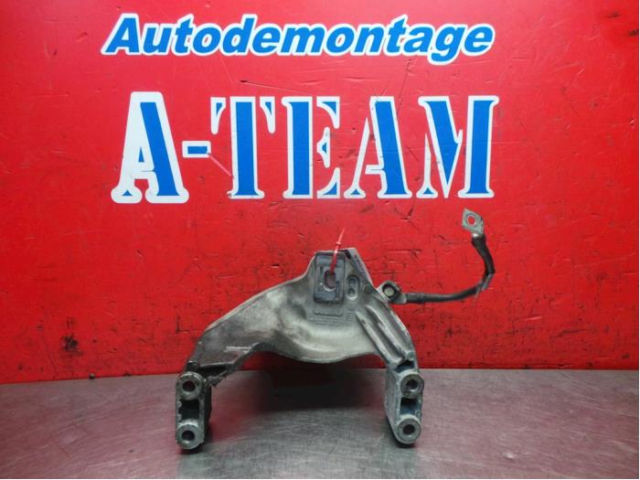 Used Engine mount BMW Mini (R50/53) 1.4 16V One Price € 14,99 Margin scheme offered by A-Team Automotive