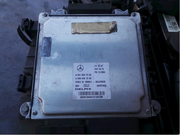 Ordinateur gestion moteur d'un Mercedes-Benz C Estate (S204) 2.2 C-220 CDI 16V BlueEfficiency 2013