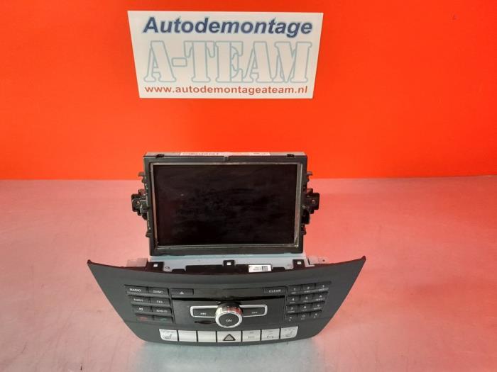Usagé Kit navigation Mercedes C Estate (S204) 2.2 C-220 CDI 16V BlueEfficiency Prix € 294,99 Règlement à la marge proposé par A-Team Automotive
