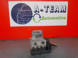 Used ABS pump Kia Sportage (JE) 2.0 CVVT 16V 4x2 Price € 49,99 Margin scheme offered by A-Team Automotive Rotterdam