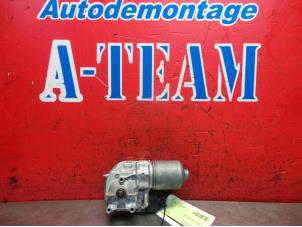 Used Front wiper motor Volvo V60 I (FW/GW) 2.0 D4 16V Price € 39,99 Margin scheme offered by A-Team Automotive Rotterdam