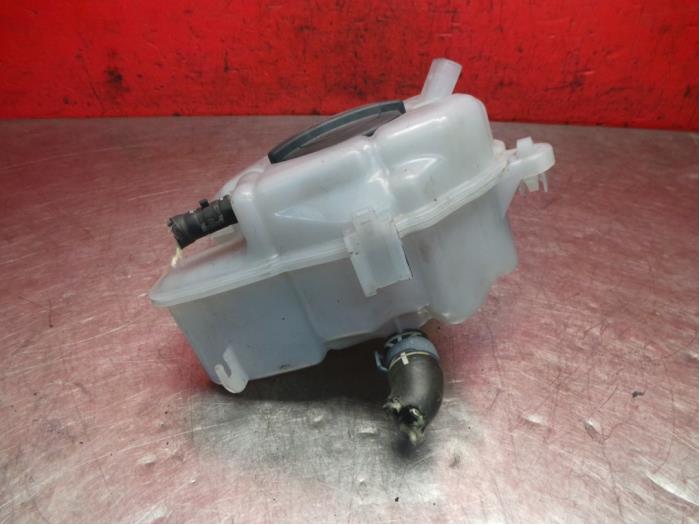 Expansion vessel from a Volkswagen Tiguan (AD1) 2.0 TDI 16V 4Motion 2017