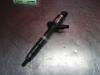 Injector (diesel) from a Toyota Previa (R3) 2.0 D-4D 16V 2002