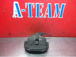 Used Front brake calliper, left Volkswagen Caddy III (2KA,2KH,2CA,2CH) 1.6 TDI 16V Price on request offered by A-Team Automotive Rotterdam