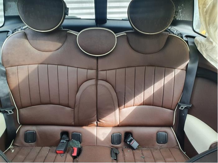 Rear seatbelt, left from a MINI Clubman (R55) 1.6 16V Cooper S 2009