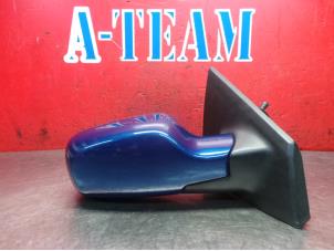 Used Wing mirror, right Renault Clio III (BR/CR) 1.5 dCi 70 Price € 39,99 Margin scheme offered by A-Team Automotive Rotterdam