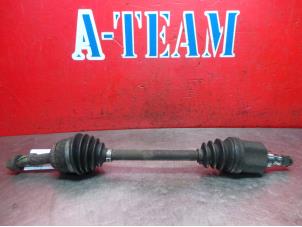 Used Front drive shaft, left Nissan Almera (N16) 1.5 16V Price € 39,99 Margin scheme offered by A-Team Automotive Rotterdam