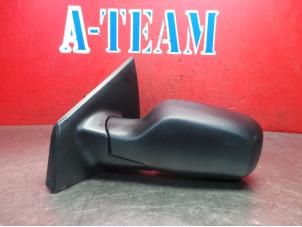Used Wing mirror, left Renault Clio III (BR/CR) 1.5 dCi 70 Price € 24,99 Margin scheme offered by A-Team Automotive Rotterdam