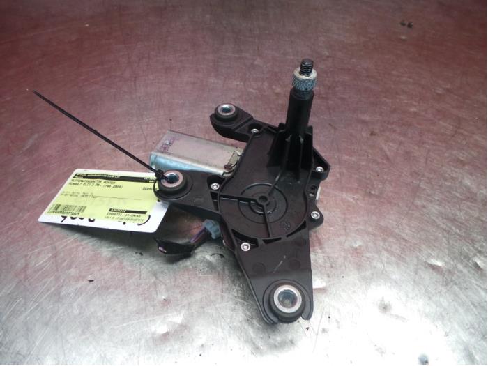 Rear wiper motor from a Renault Clio III (BR/CR) 1.5 dCi 70 2006