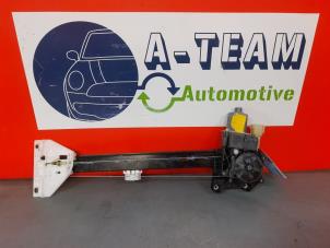 Używane Mechanizm szyby prawej tylnej wersja 4-drzwiowa Ford S-Max (WPC) 1.5 EcoBoost 16V Cena € 50,00 Procedura marży oferowane przez A-Team Automotive Rotterdam