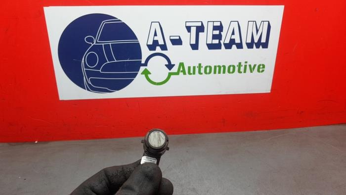 Usados Sensor PDC Skoda Octavia Combi (5EAC) 1.2 TSI 16V Precio € 19,99 Norma de margen ofrecido por A-Team Automotive