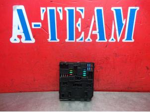 Used Fuse box Renault Espace (RFCJ) 1.8 Energy Tce 225 EDC Price € 150,00 Margin scheme offered by A-Team Automotive Rotterdam