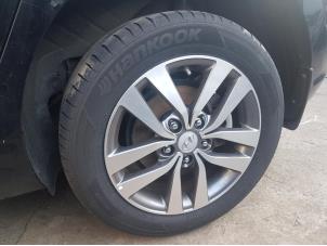 Used Wheel + tyre Hyundai i30 (PDEB5/PDEBB/PDEBD/PDEBE) 1.4 T-GDI 16V Price € 124,99 Margin scheme offered by A-Team Automotive Rotterdam