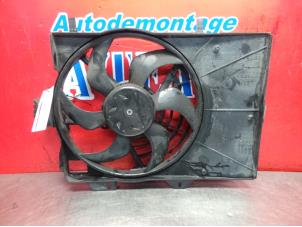 Usados Ventilador de radiador Peugeot 208 I (CA/CC/CK/CL) 1.4 HDi Precio de solicitud ofrecido por A-Team Automotive Rotterdam