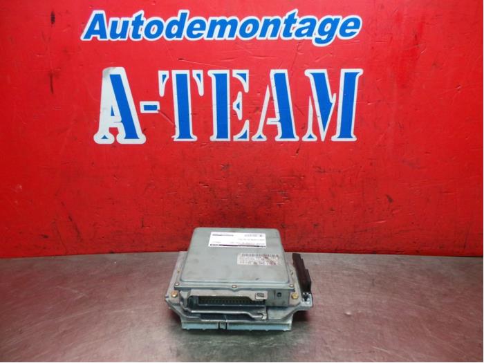 Used Engine management computer Mercedes E Combi (S210) 3.0 E-300 TD 24V Price € 89,99 Margin scheme offered by A-Team Automotive