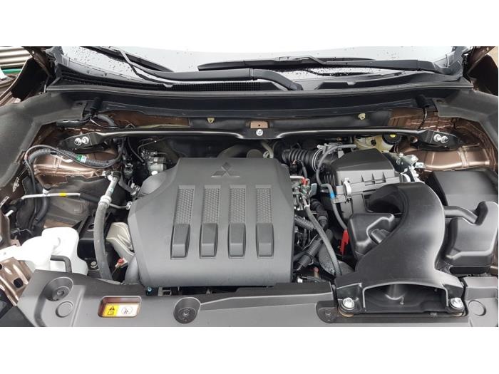 Brake servo from a Mitsubishi Eclipse Cross (GK/GL) 1.5 Turbo 16V 2WD 2019