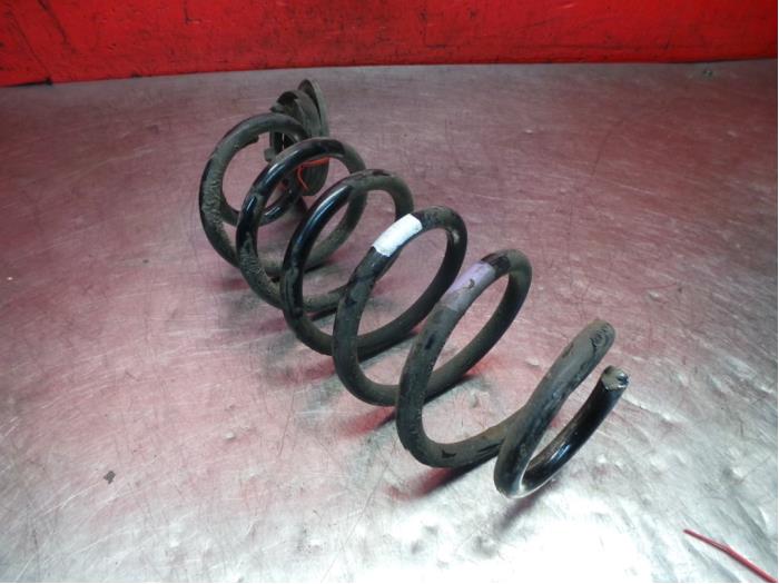 Rear torsion spring from a Toyota Prius Plus (ZVW4) 1.8 16V 2012