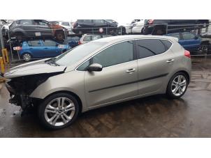 Used Quarter light, front left Kia Cee'd (JDB5) 1.6 GDI 16V Price on request offered by A-Team Automotive Rotterdam