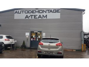 Used Xenon module Kia Cee'd (JDB5) 1.6 GDI 16V Price on request offered by A-Team Automotive Rotterdam