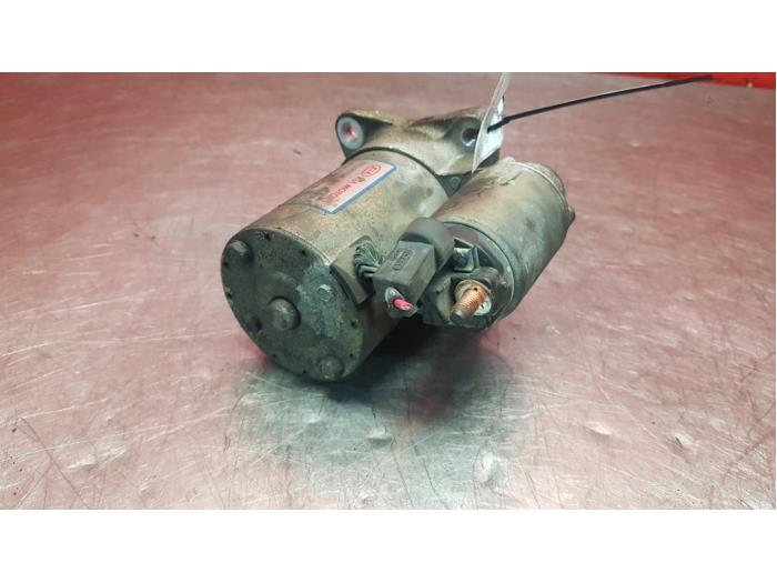 Anlasser van een Kia Rio (DC12) 1.3 2004