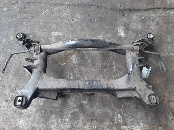 Usados Subchasis BMW 4 serie (F32) 428i 2.0 Turbo 16V Precio € 149,99 Norma de margen ofrecido por A-Team Automotive