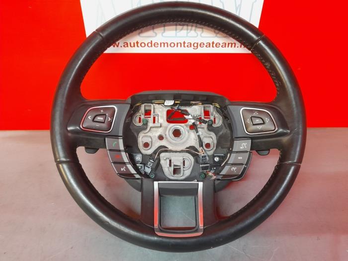 Steering wheel from a Land Rover Range Rover Evoque (LVJ/LVS) 2.2 TD4 16V 2014