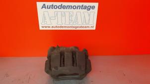 Used Front brake calliper, right Renault Master III (FD/HD) 2.5 dCi 120 FAP Price € 24,99 Margin scheme offered by A-Team Automotive Rotterdam