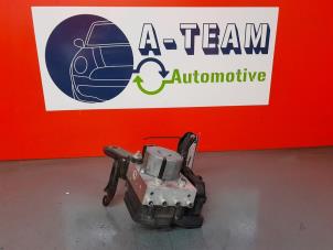 Usagé Pompe ABS Peugeot 108 1.0 12V VVT-i Prix € 75,00 Règlement à la marge proposé par A-Team Automotive