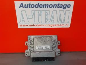 Usagé Calculateur moteur Renault Twingo II (CN) 1.2 16V Prix € 39,99 Règlement à la marge proposé par A-Team Automotive Rotterdam