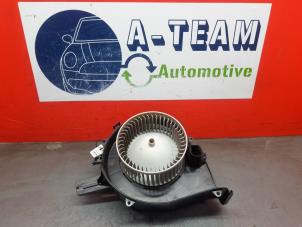 Usagé Ventilateur chauffage Volkswagen Up! (121) 1.0 12V 60 Prix € 14,99 Règlement à la marge proposé par A-Team Automotive Rotterdam