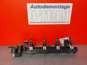 Used Fuel injector nozzle Ford Focus 2 1.6 16V Price € 29,99 Margin scheme offered by A-Team Automotive