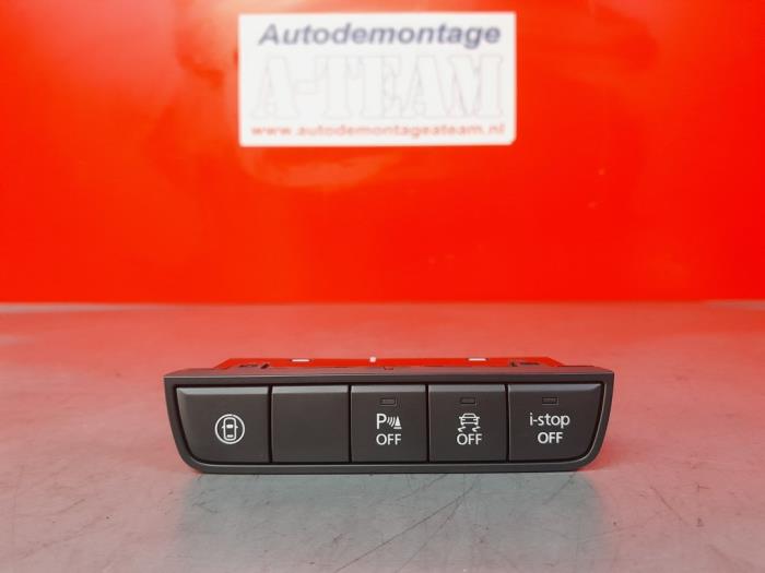 Gebrauchte PDC Schalter Mazda 3 Sport (BP) 2.0 SkyActiv-G 122 Mild Hybrid 16V Preis auf Anfrage angeboten von A-Team Automotive
