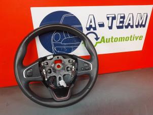 Used Steering wheel Renault Captur (2R) 1.3 TCE 130 16V Price € 60,00 Margin scheme offered by A-Team Automotive Rotterdam