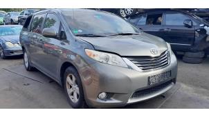 Used Bonnet Toyota Sienna Price on request offered by A-Team Automotive Rotterdam