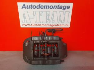 Used Rear brake calliper, left Audi Q7 (4LB) 3.0 TDI V6 24V Price € 74,99 Margin scheme offered by A-Team Automotive Rotterdam
