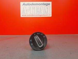 Used Light switch Volkswagen Polo IV (9N1/2/3) 1.2 12V Price € 9,99 Margin scheme offered by A-Team Automotive Rotterdam