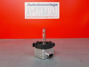 Used Xenon bulb Renault Scénic II (JM) 2.0 16V Price € 19,99 Margin scheme offered by A-Team Automotive Rotterdam