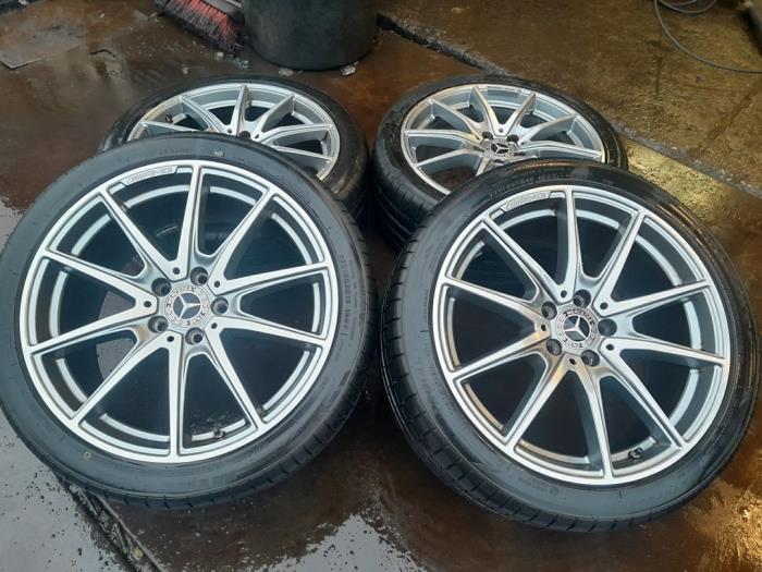 Set Of Wheels + Tyres Mercedes E E-220d 2.0 Turbo 16v - A2134017400 