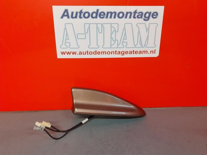 Używane Antena GPS Mitsubishi Eclipse Cross (GK/GL) 1.5 Turbo 16V 2WD Cena na żądanie oferowane przez A-Team Automotive