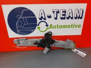 Usagé Mécanique vitre 4portes arrière droite Opel Astra K Sports Tourer 1.6 CDTI 136 16V Prix € 49,99 Règlement à la marge proposé par A-Team Automotive Rotterdam