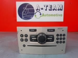 Usagé Radio/Lecteur CD Opel Corsa D 1.4 16V Twinport Prix € 50,00 Règlement à la marge proposé par A-Team Automotive Rotterdam