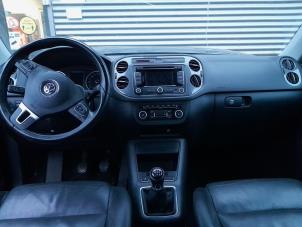 Used Left airbag (steering wheel) Volkswagen Tiguan (5N1/2) 1.4 TSI 16V Price € 1.250,00 Margin scheme offered by A-Team Automotive Rotterdam