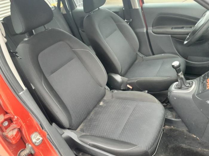 Set of upholstery (complete) from a Citroën C3 Picasso (SH) 1.4 16V VTI 95 2012