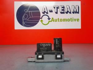 Used Glow plug relay Volvo V40 (MV) 2.0 D2 16V Price € 19,95 Margin scheme offered by A-Team Automotive