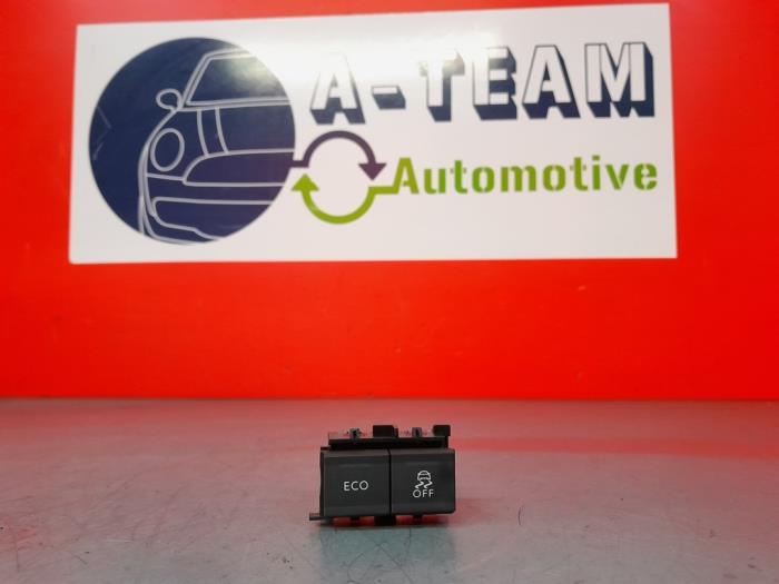 Usados Interruptor Opel Combo Cargo 1.5 CDTI 130 Precio de solicitud ofrecido por A-Team Automotive