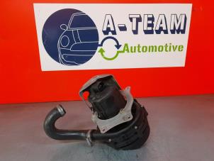 Used Secondary pump BMW 3 serie (E46/2C) 320 Ci 24V Price € 29,99 Margin scheme offered by A-Team Automotive